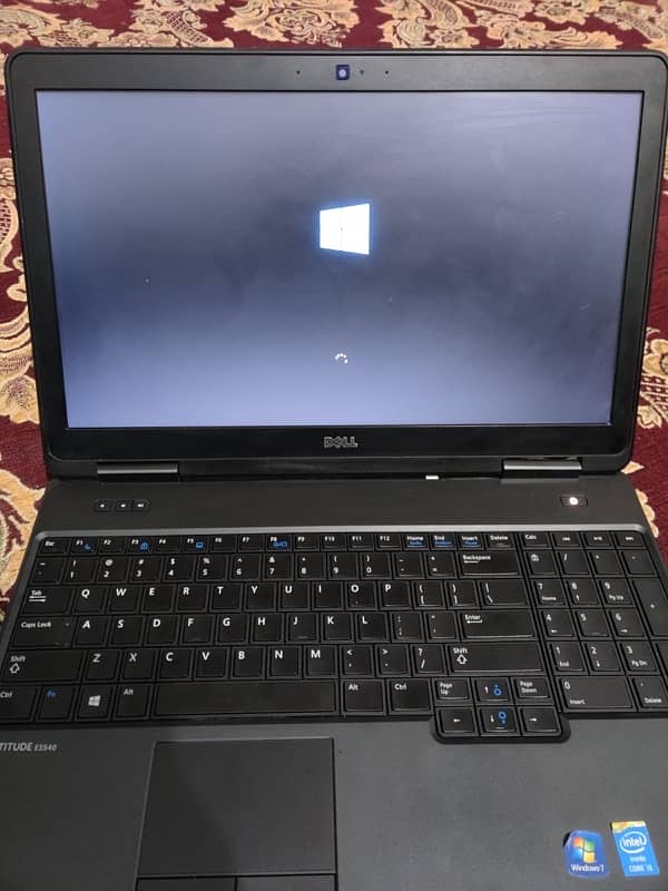 Dell Latitude E5540 0