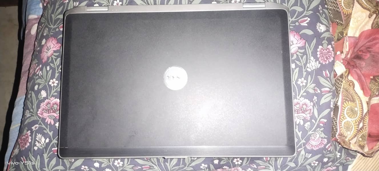 Dell Latitude E6520 1