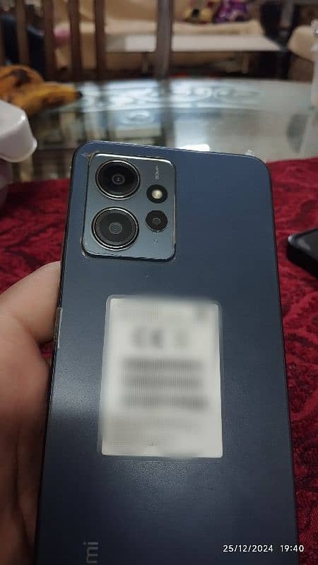 selling my Redmi note 12 0