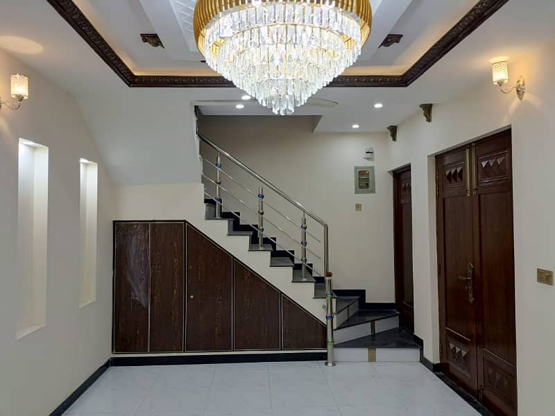 5 Marla Brand New First Entry House Is Available For Rent In Johar Town Phase 2 Near Emporium Mall 13