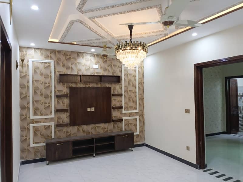 5 Marla Brand New First Entry House Is Available For Rent In Johar Town Phase 2 Near Emporium Mall 19