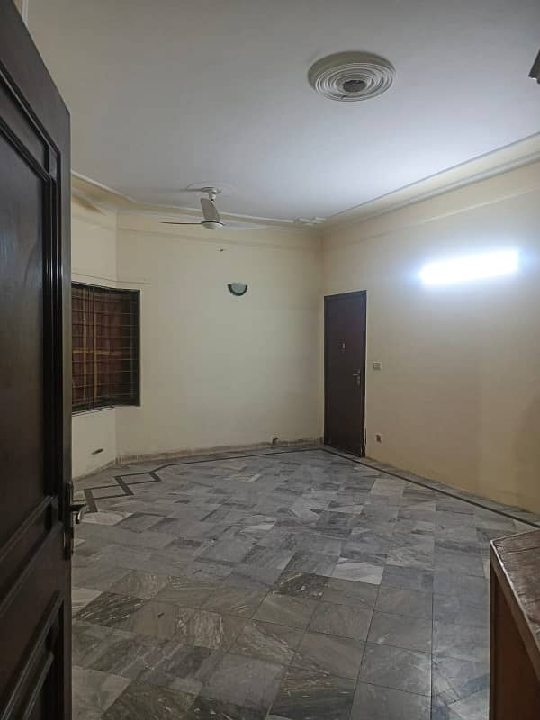 1 Kanal Corner Upper Portion And Basement Available For Rent Silent Office And Family In Johar Town Near Allah Hoo Chowk 6