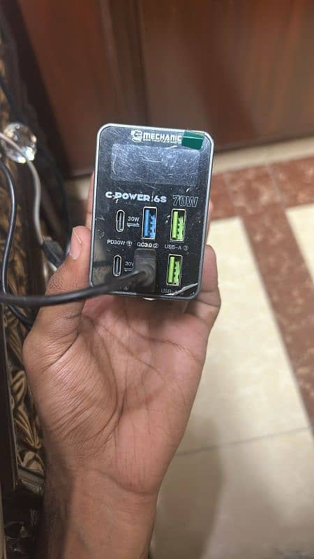 Portable professional charger 1