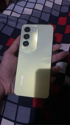 Vivo y100