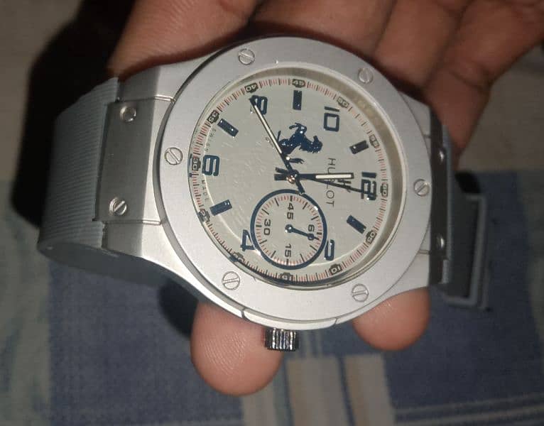 "Elegant &  [Branded] Watch - Perfect Condition, Great Price"! 1