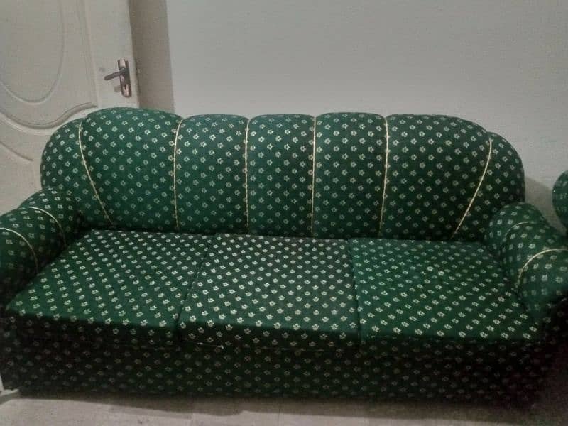 sofa set in good condition 0