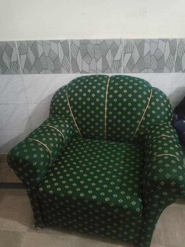 sofa set in good condition 2