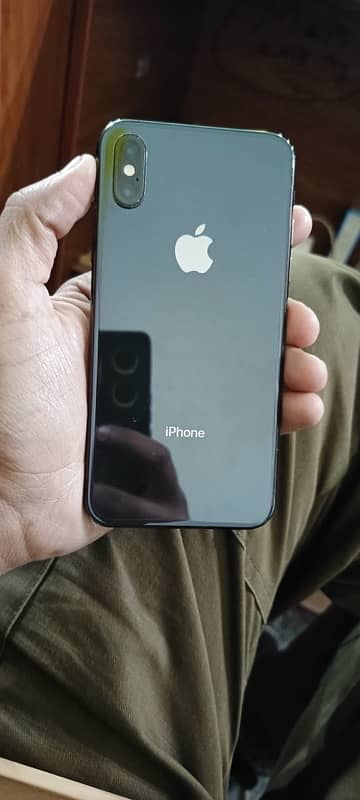 iphone xs 1