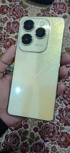 Infinix hot 40 pro With Box Charger Urgent sell 0