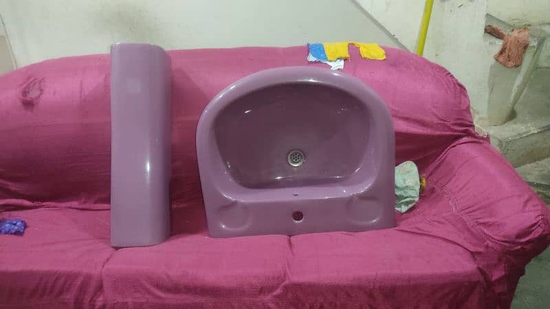 Combod and basin with Shower and All assessories in Good Condition 0