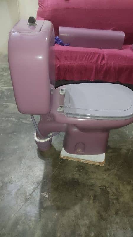 Combod and basin with Shower and All assessories in Good Condition 1