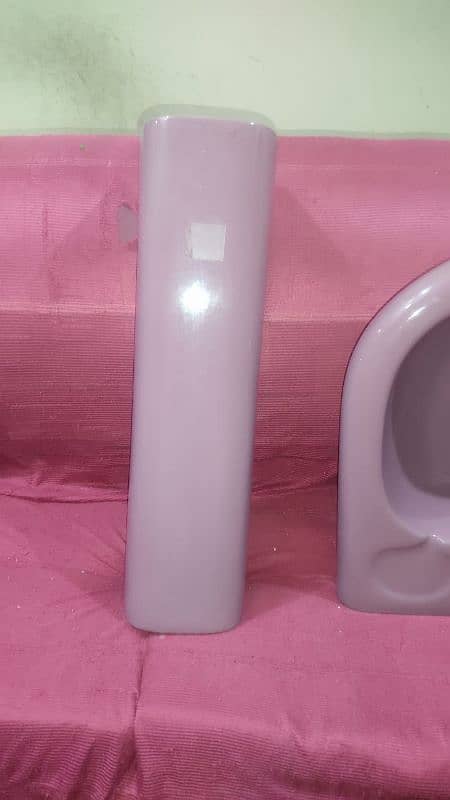 Combod and basin with Shower and All assessories in Good Condition 7