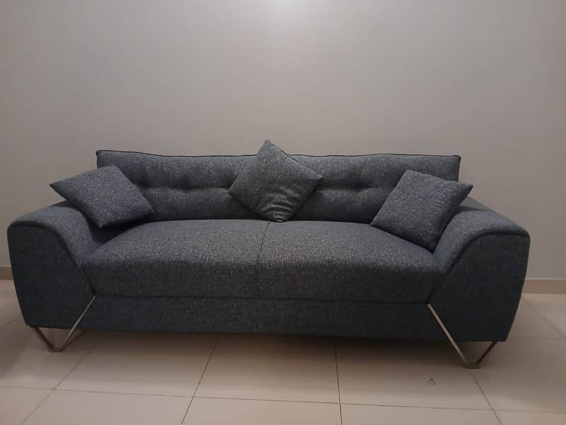 Stylish & Comfortable Sofa Set In Exellent Condition. 2