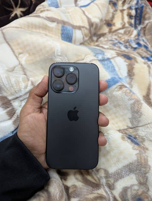 14 Pro Metallic Black, Non PTA 512 GB, 86 Health, 10/10 0