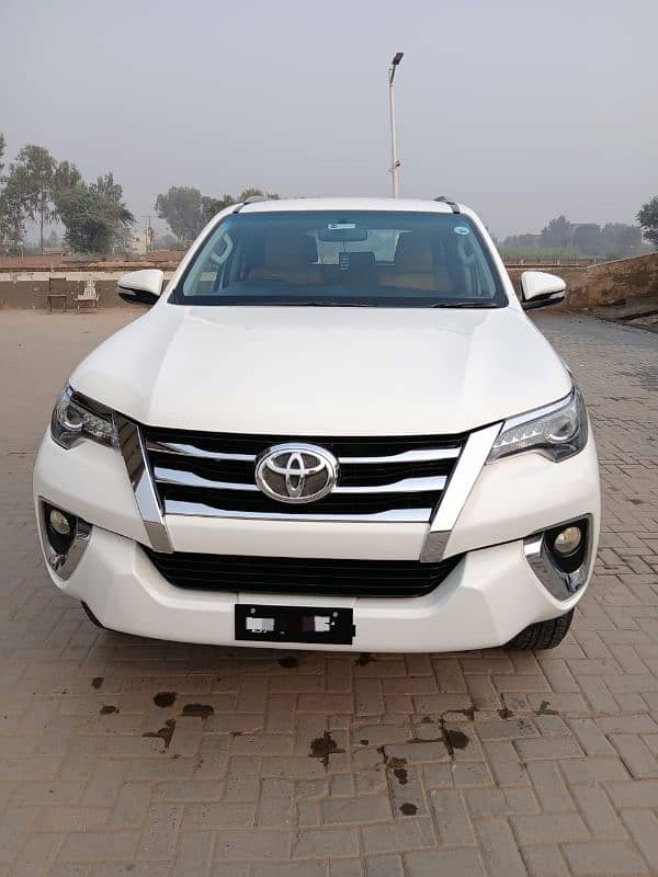 Toyota Fortuner 2017 0