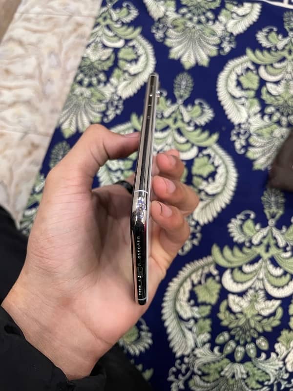 i phone Xs max non pta factory unlock 2