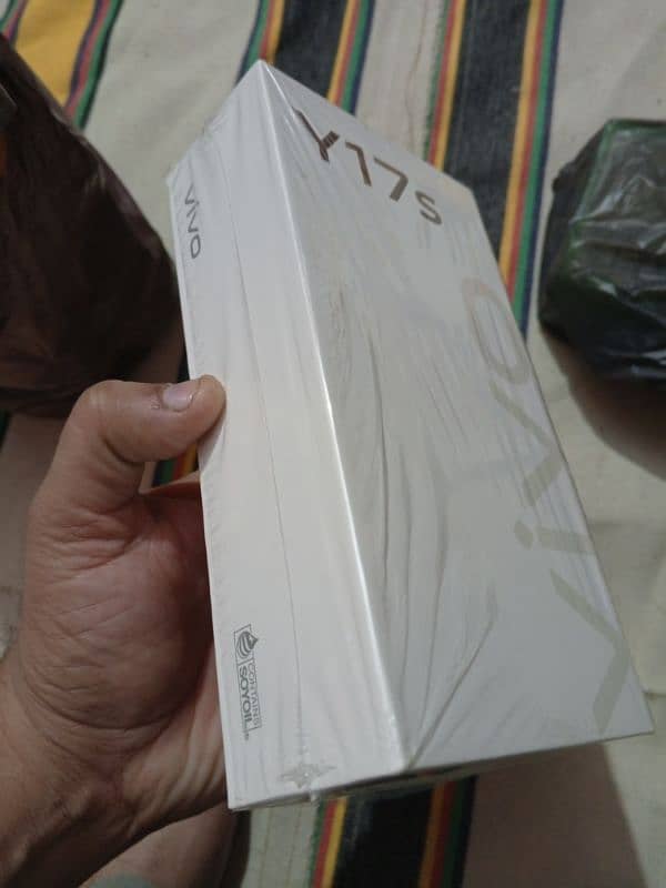 Vivo Y17s 3 Month warranty. . 3