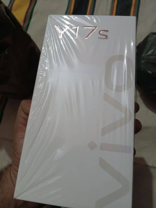 Vivo Y17s 3 Month warranty. . 4