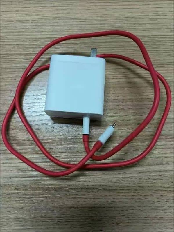 OnePlus 160 watt supervooc charger 1