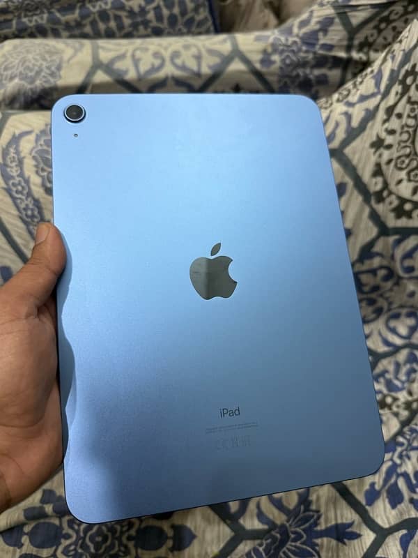 iPad 10th generation 256gb 7