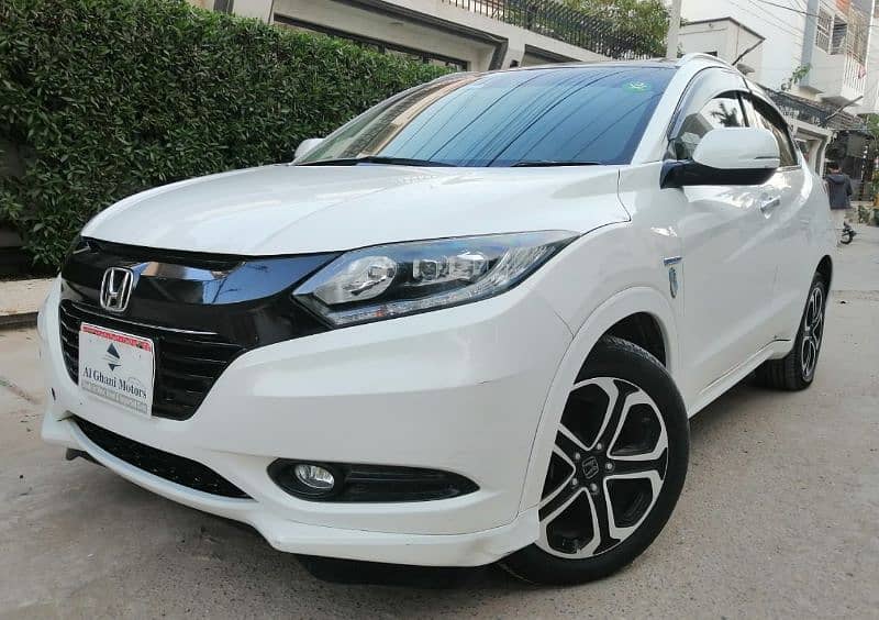 HONDA VEZEL HYBRID Z PACKAGE (WHITE INTERIOR) 5