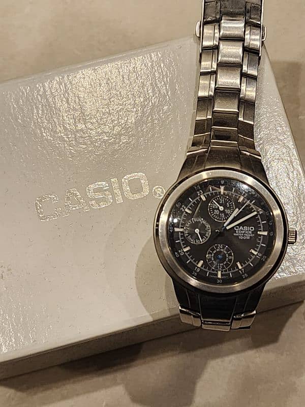 Vintage Casio Edifice EF305-1AV Quartz Watch 3