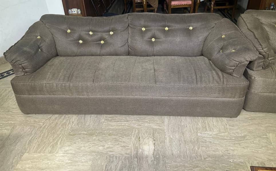 Luxury Sofa Set { 6 seater } 1