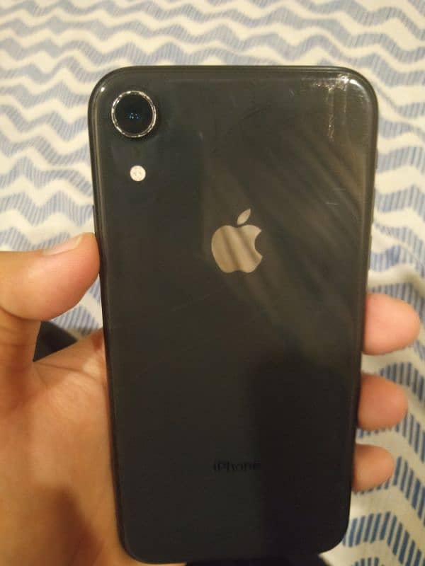 iphone XR 4