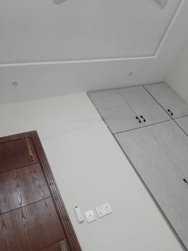 Sharing flat,Room for male person furnished 0