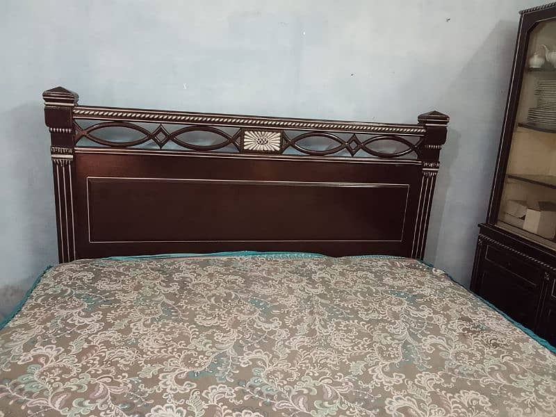 Bed without mattress, dressing, showcase, sofa set 0