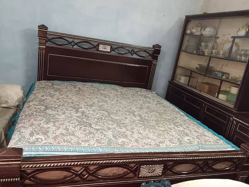 Bed without mattress, dressing, showcase, sofa set 7