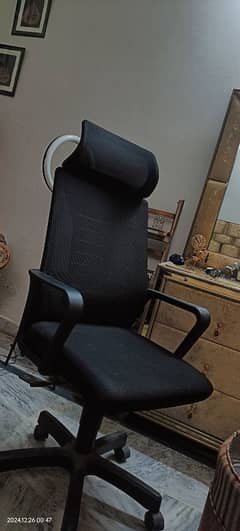 Office chaire, just like new