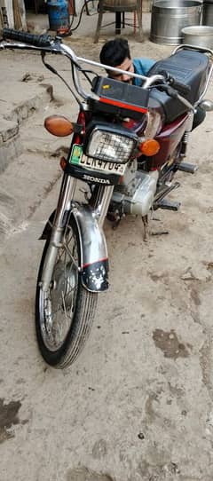 Honda 125 16 model best condition