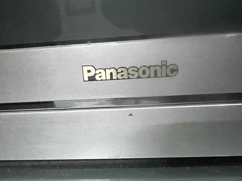 tv pansonic 4