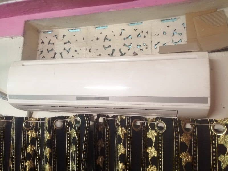 splits ac good condition GREE good working 0