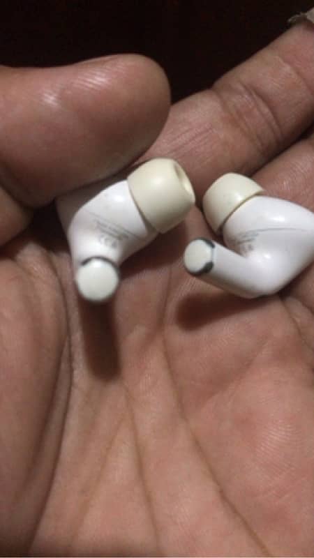 Apple airpods pro 2nd generation 7