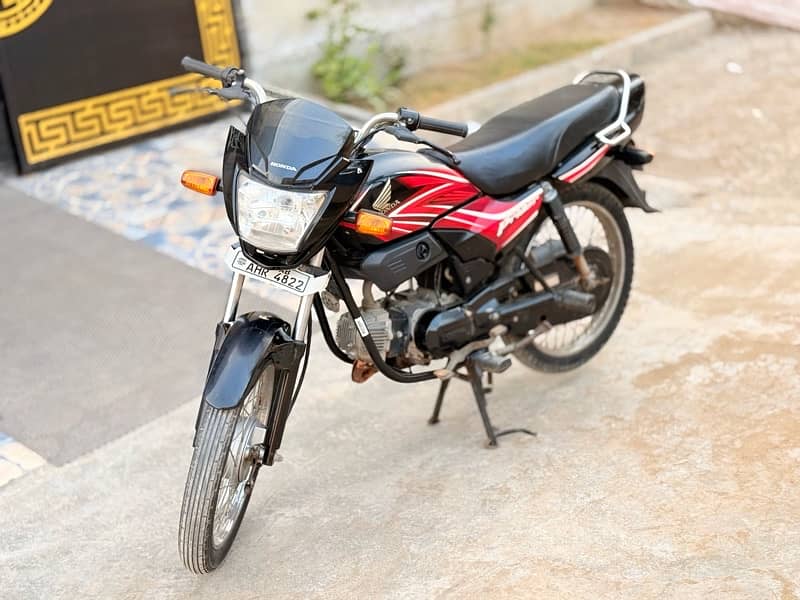 Honda pridor black 1