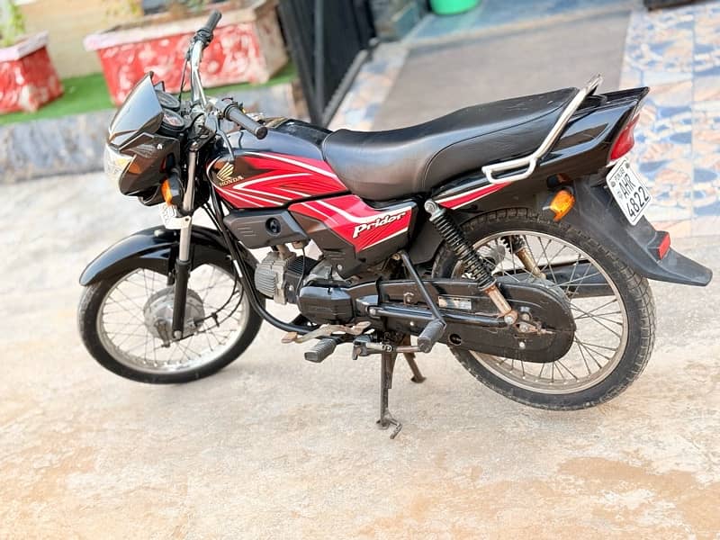 Honda pridor black 2