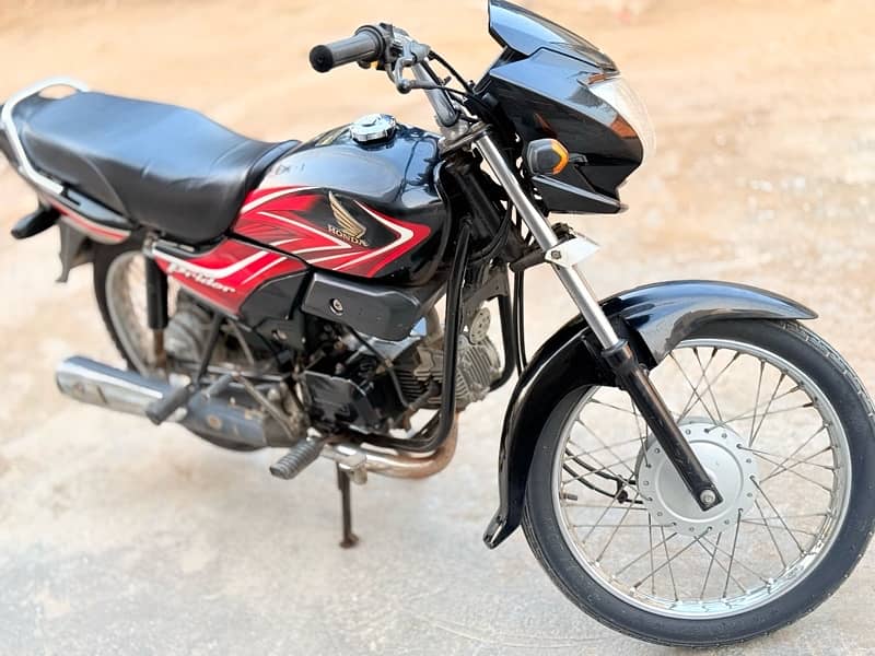 Honda pridor black 3