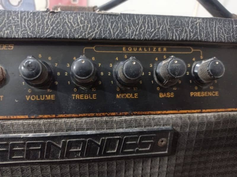 Fernandes guitar amplifier FA-10B 2