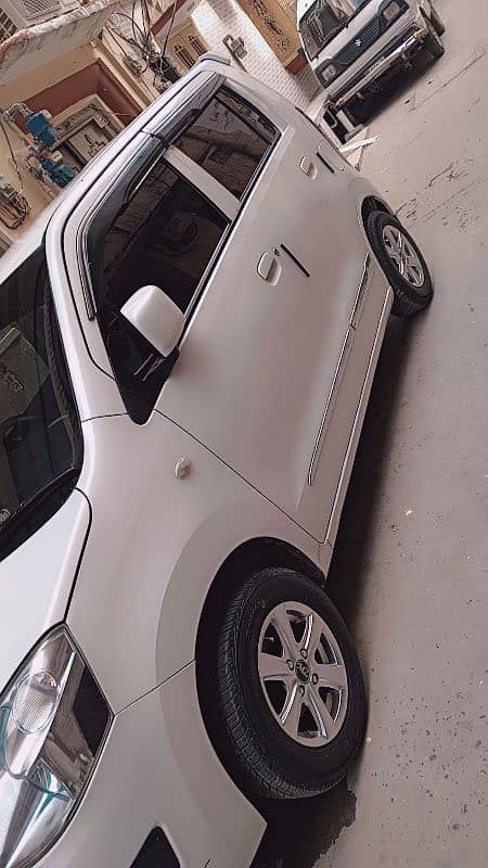 Suzuki Wagon R 2015 5