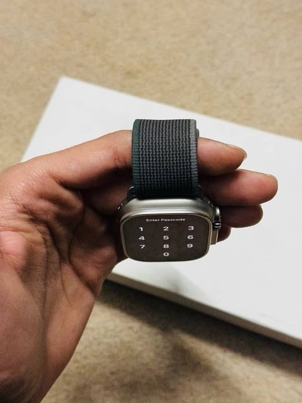 Apple Watch Ultra 2 3