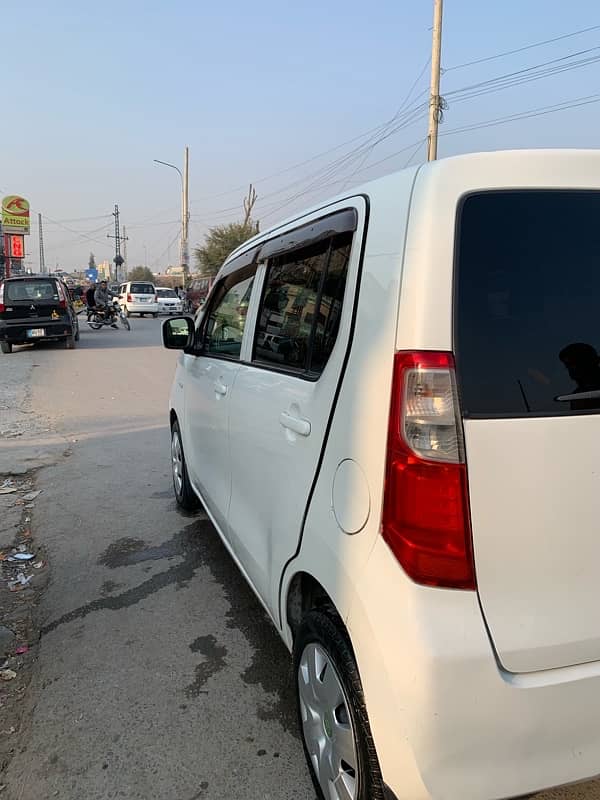 Suzuki Wagon R 2015 6