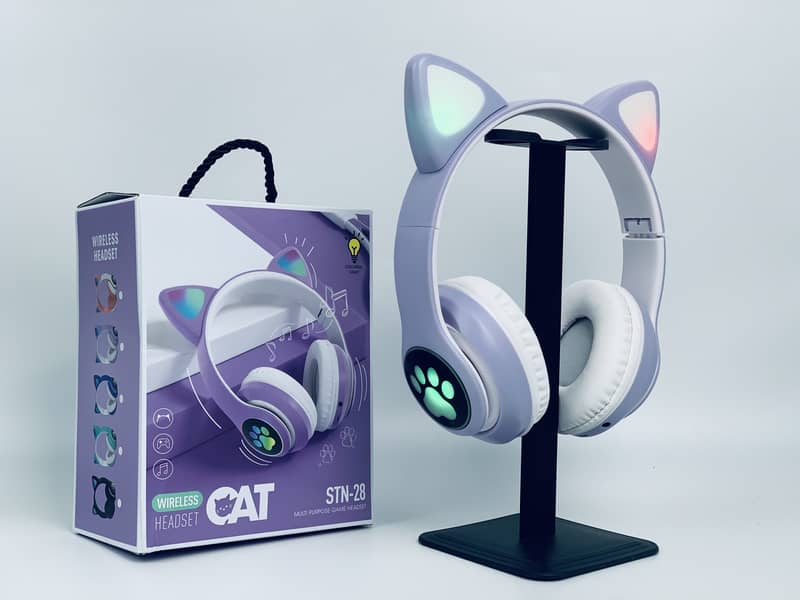 Stn-28 Cute Cat Wireless Bluetooth Headphone Led Light Random Color 1