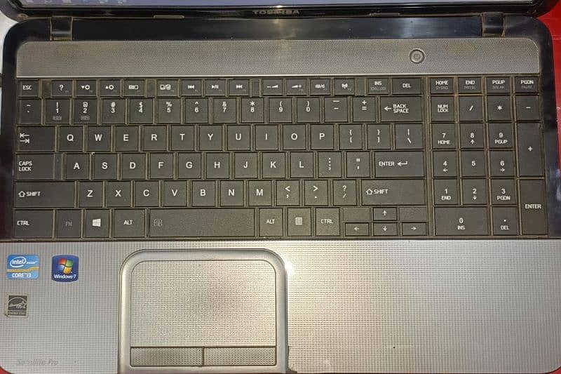 Toshiba Satellite Pro Core i3, 2nd Gen, 8gb ram, 250 GB SSD 1