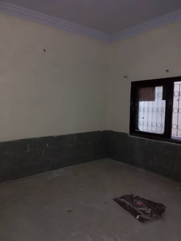 4 bed dd portion available for rent in north Karachi 12