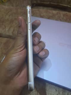 Apple iPhone 6S