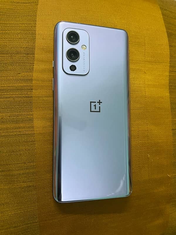 oneplus 9 12/256 available for sale 4