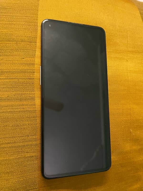 oneplus 9 12/256 available for sale 5