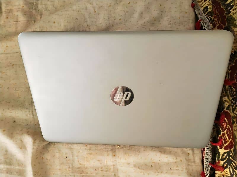 hp laptop in good condition 1